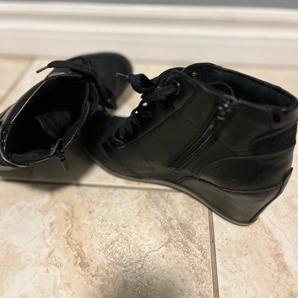 GEOX Ankle Boots - Picture 7 of 10